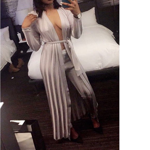 Two piece cape w/belt and pants - Picture 3 of 3